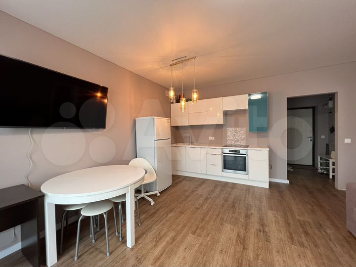 2-к. квартира, 61 м², 2/3 эт.