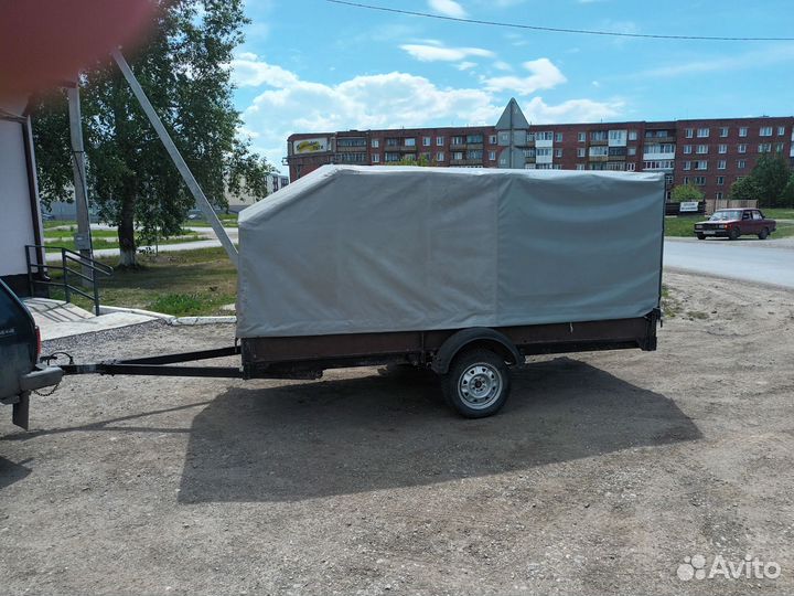 Прицеп на легковой автомобиль