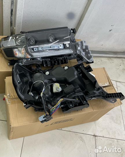 Фары land cruiser 200