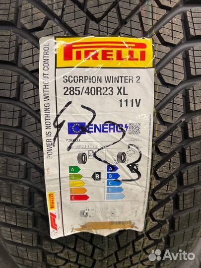 Pirelli Scorpion Winter 2 285/40 R23 111V