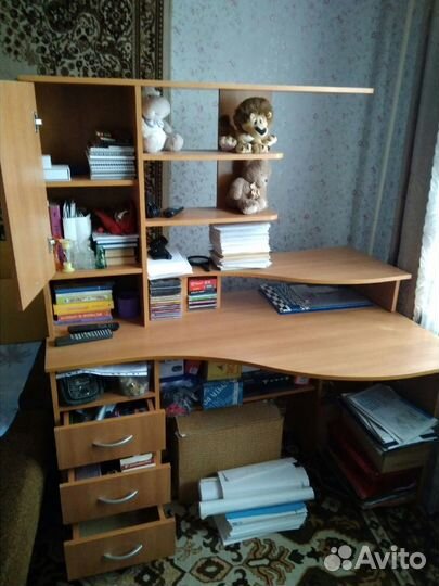 Компьютерный стол