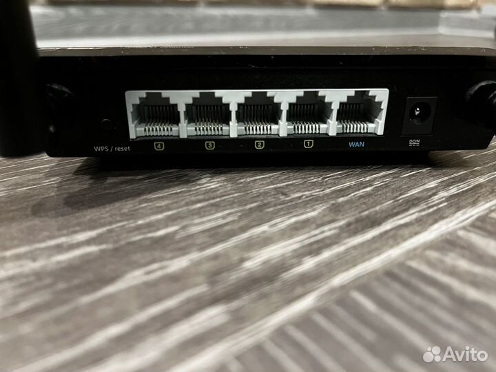 Wi-Fi роутер Asus RT-N12E
