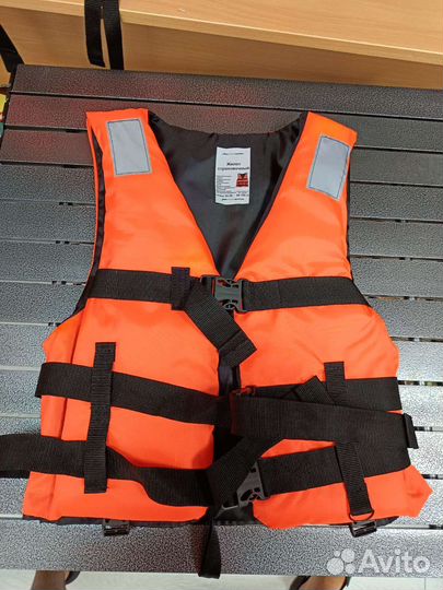 Спасательный жилет аренда