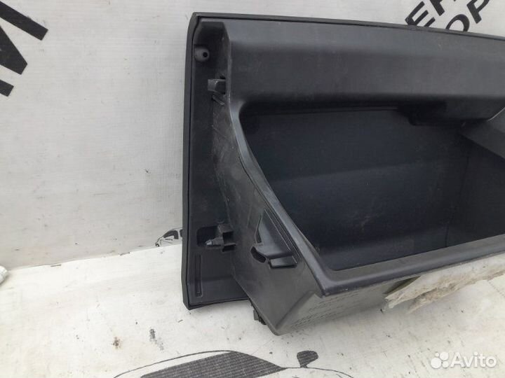 Бардачок Toyota Rav4 40