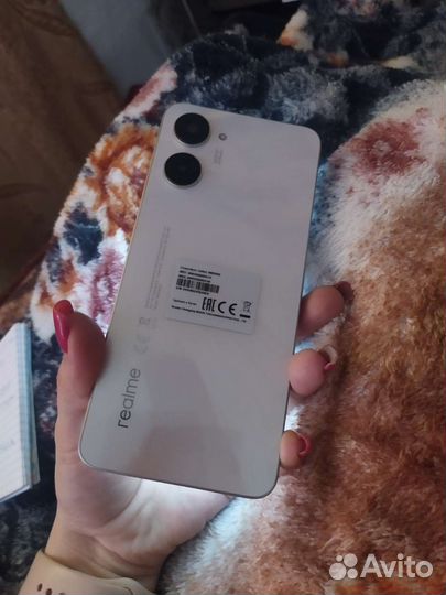 Телефон realme 10