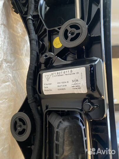 Спойлер Porsche Panamera 4S