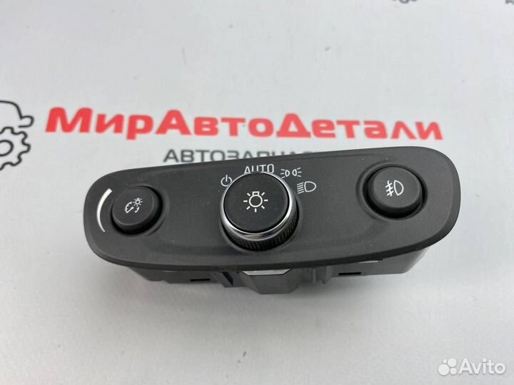 Переключатель света Chevrolet TrailBlazer 3 2021