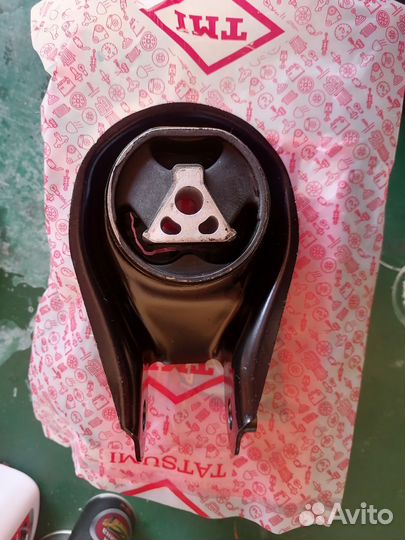 Подушка двигателя нижняя форд фокус