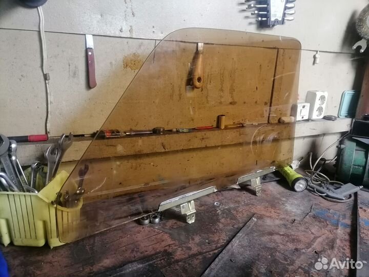 Боковые стёкла на ниву