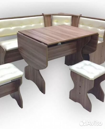 Стол обеденный