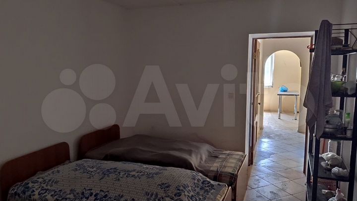 3-к. квартира, 74 м², 1/2 эт.