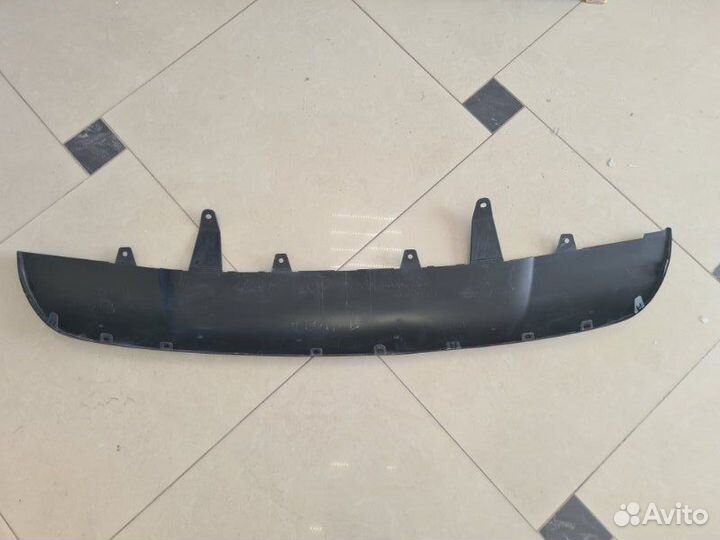 Задний бампер (нижняя часть) задний Toyota Rav4