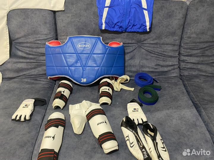 Кимоно (добок,защита, печатки) тхэквондо