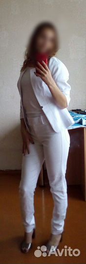 Брючный костюм женский