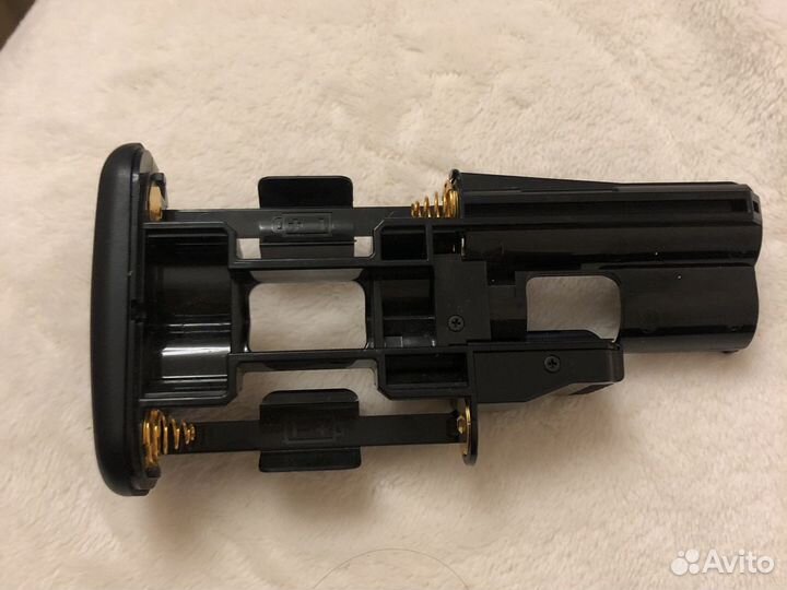 Магазин Canon BGM-E3A для установки шести элементо