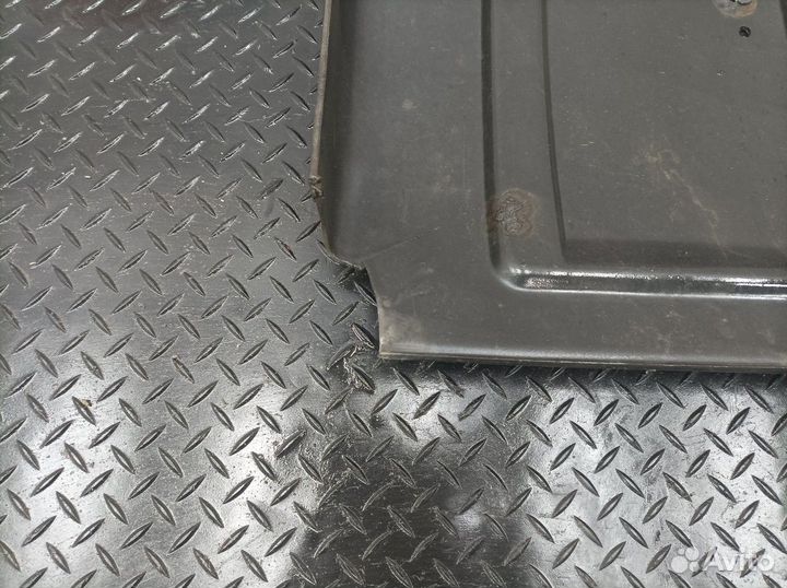 5490840401020 Крыло заднее правое задняя часть