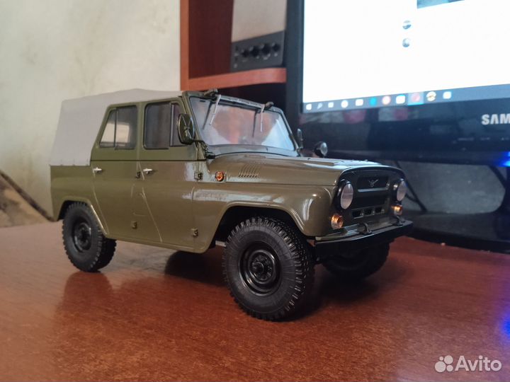УАЗ 469 масштаб 1 18