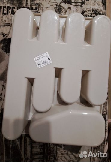 Лоток для столовых приборов