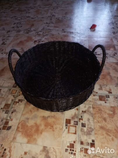 Корзина круглая плетеная