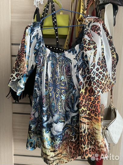 Красивая рубашка в стиле Camilla