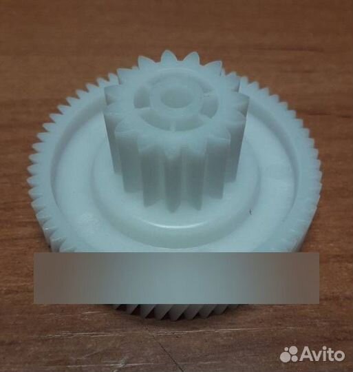 Шестерня мясорубки Bosch 62/15 зуб. (61x27мм)