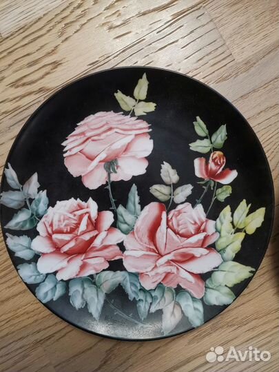 Парные тарелки фарфор чёрное крытьё роспись