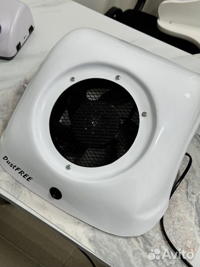 Вытяжка для маникюра/ пылесос/ подставка для рук