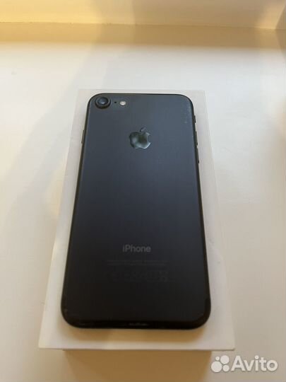 iPhone 7, 32 ГБ