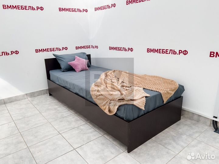 Кровать односпальная 90 х 200