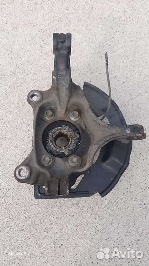 Поворотный кулак передний правый Mazda 6 GJ