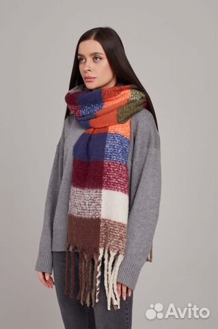 Женский теплый палантин