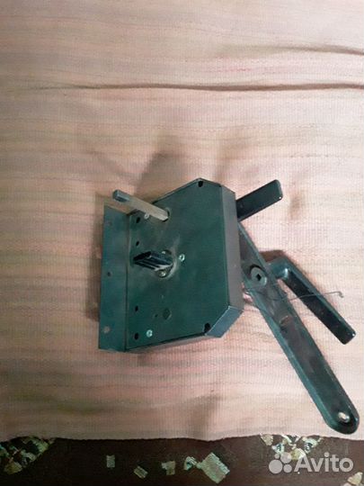 Замок накладной