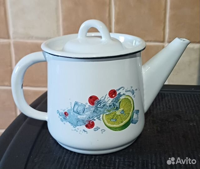 Чайники, кастрюли эмалированные