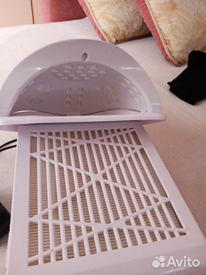 Лампа для маникюра+пылесос настольный