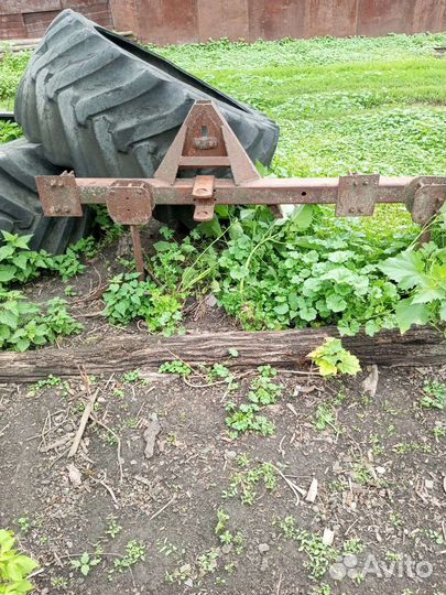 Телега на трактор, плуг и распахиватель картофеля