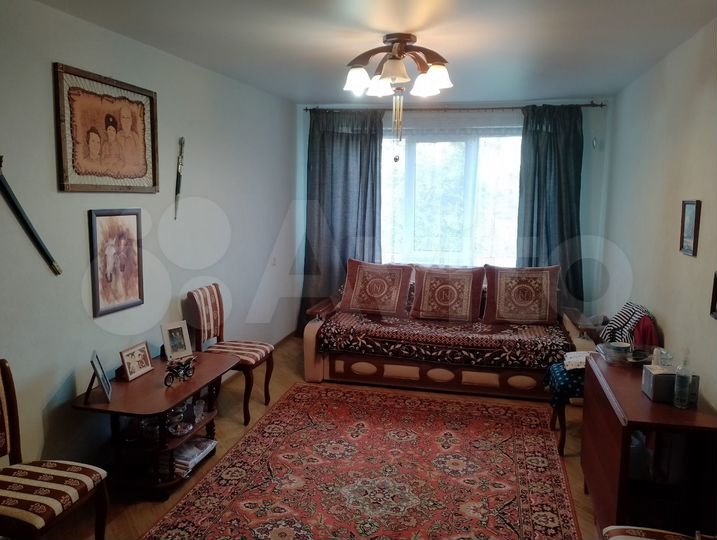 2-к. квартира, 50 м², 3/3 эт.