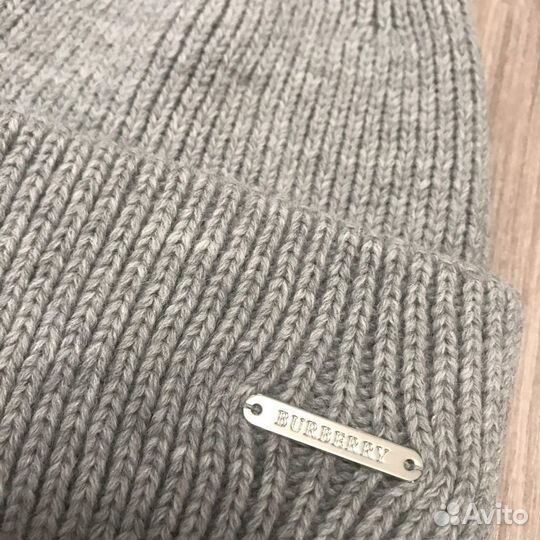 Шапка новая Burberry