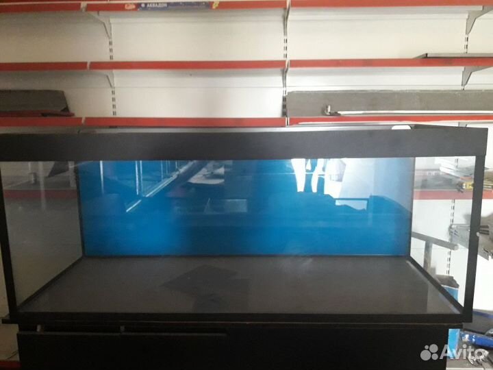 Аквариум с тумбой 640 л