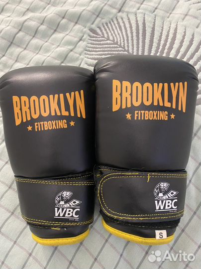 Боксерские перчатки