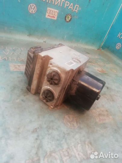 Блок ABS volkswagen Passat b6 3C0614095M