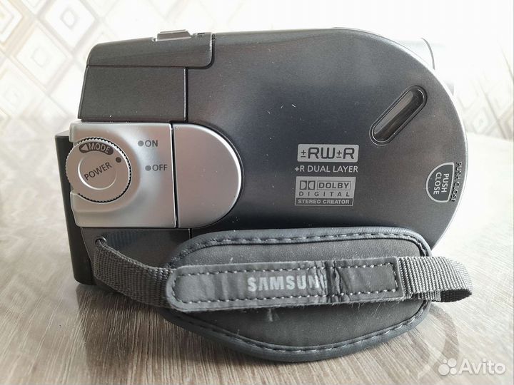 Видеокамера Samsung VP-DC161i