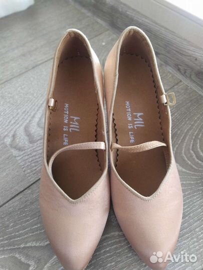 Новые туфли на с ST