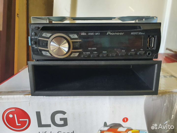 Продается магнитола Pioneer 4300ub