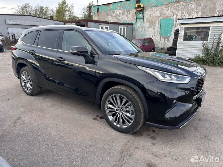 Toyota Highlander 2.0 AT, 2023, 5 351 км