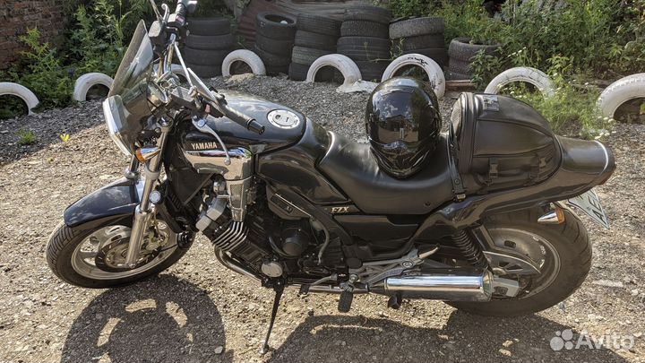 Yamaha FZX 750