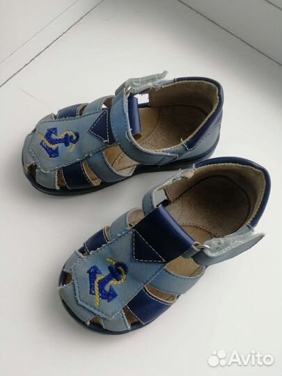 Сандалии для мальчика 21