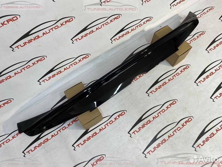 Спойлер Под стекло Lexus LX570 Wald W2318