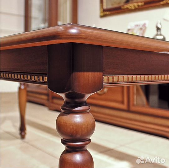 Стол журнальный со стеклом Джоконда орех