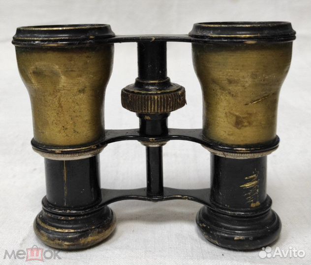 Бинокль театральный старинный. Франция