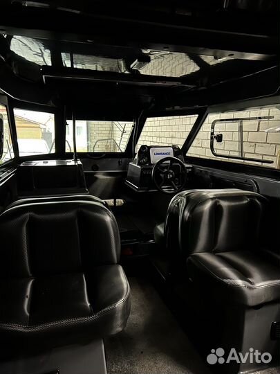 Катер 10 моточасов Grizzly 600 HT Unimog с мотором